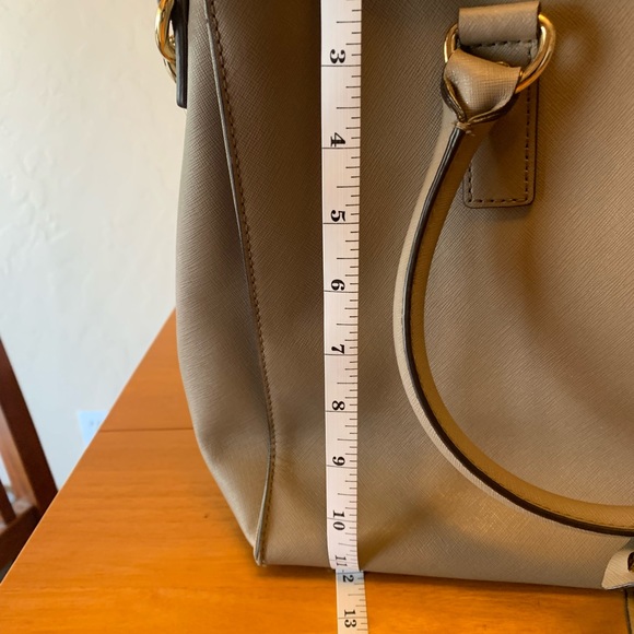 Michael Kors Bag - Picture 6 of 8